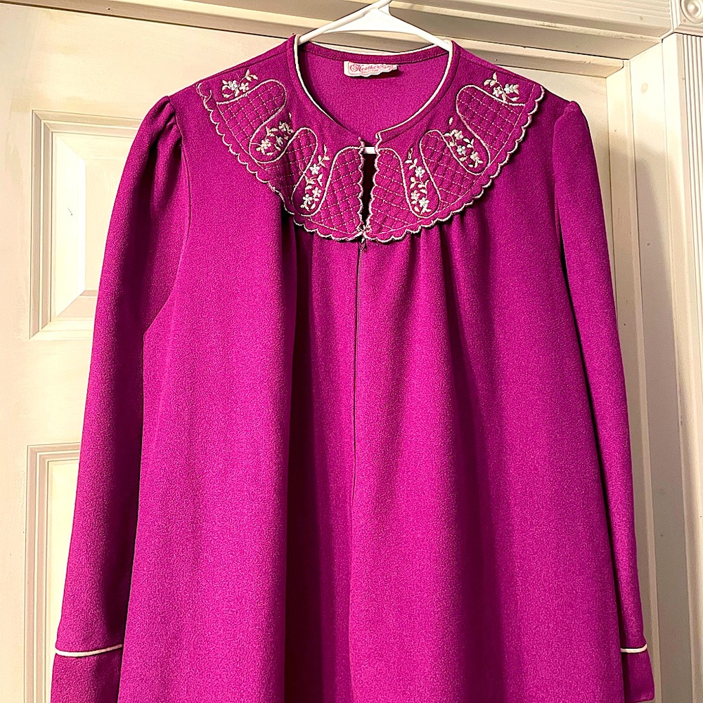Heather Collection Purple Vintage Zip Up Nightgown Housecoat Robe w/ pockets - Picture 4 of 6